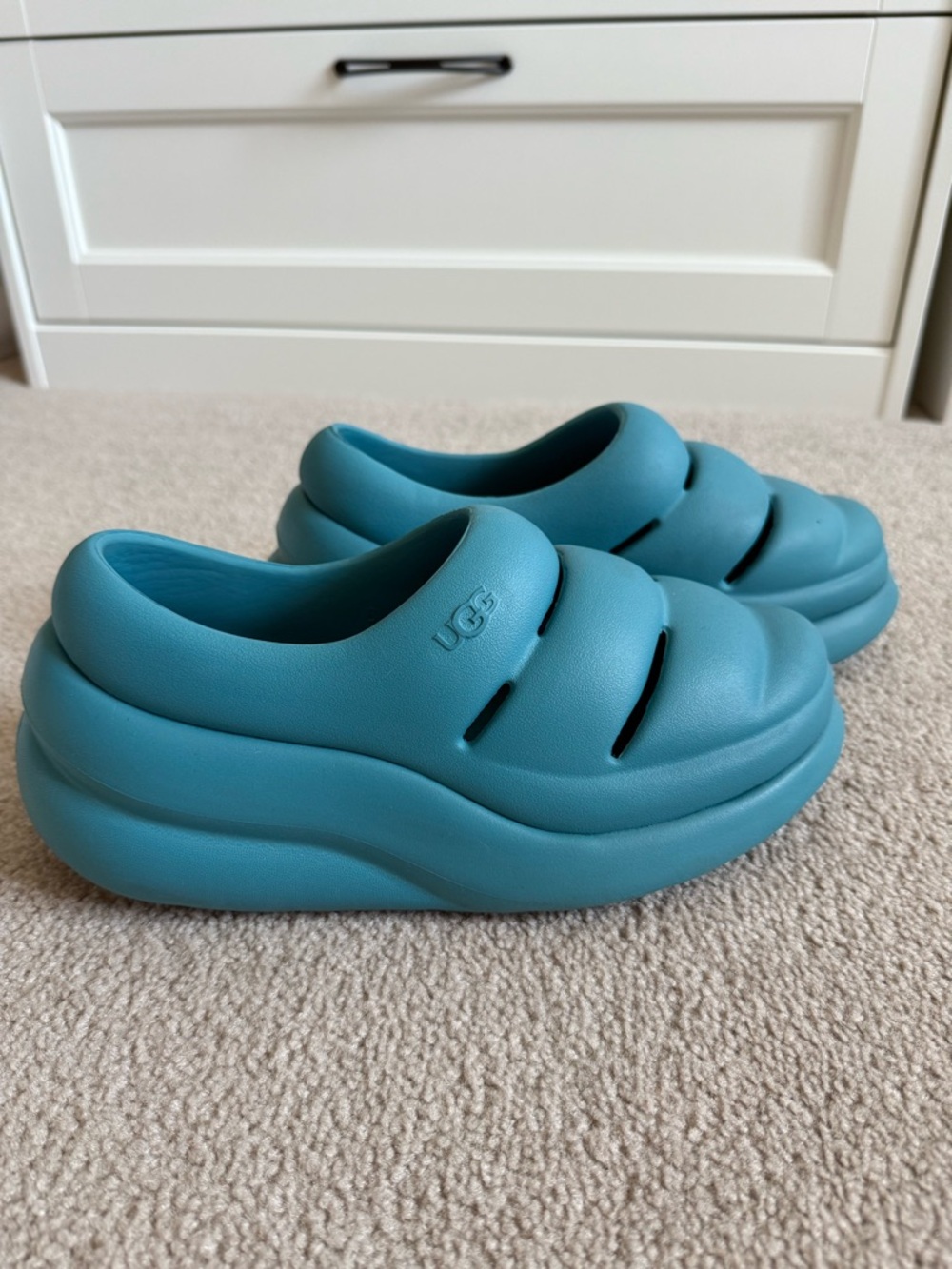 *SOLD* UGG Australia Sport Yeah Women’s Shoes